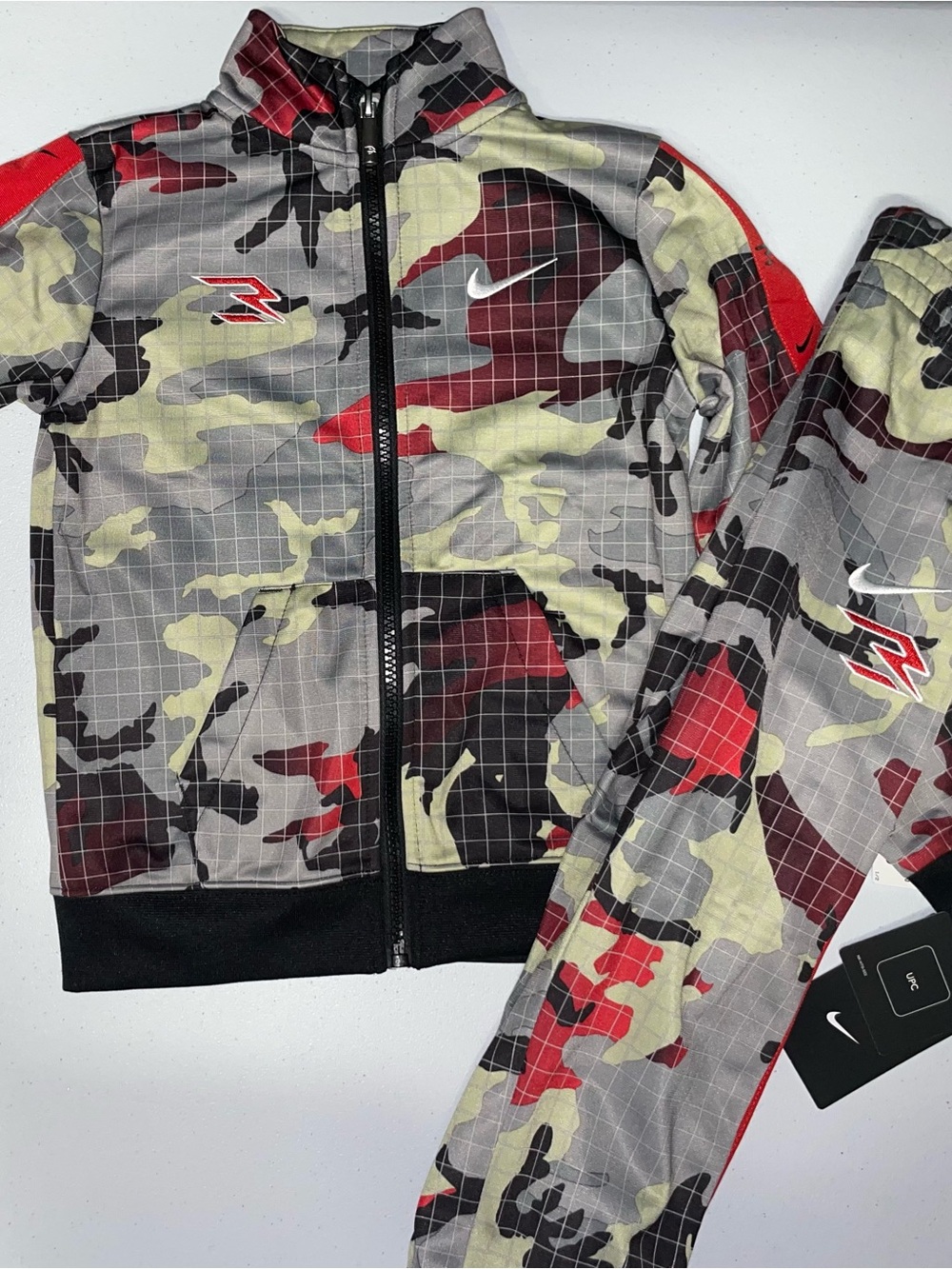 Nike: Green/Black/Red Camouflage Toddler Tracksuit/Outfit (4T)